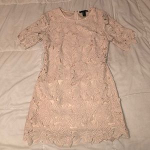 FLORAL LACE MINI DRESS